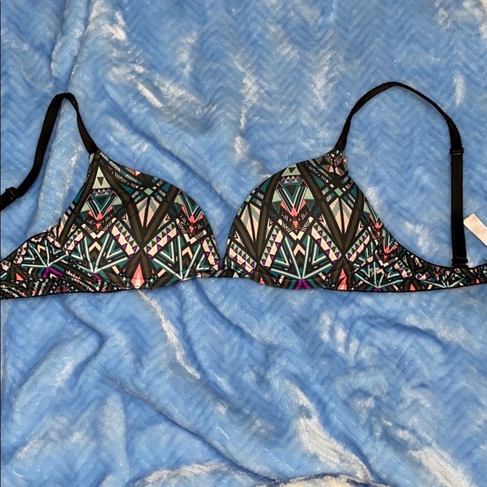 vs pink bra